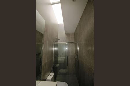 Casa de condomínio à venda com 403m², 4 quartos e 4 vagasbanheiro 2