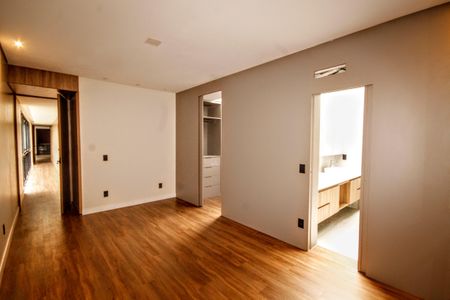 Casa de condomínio à venda com 403m², 4 quartos e 4 vagasquarto 4