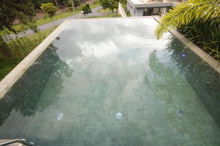 Casa de condomínio à venda com 403m², 4 quartos e 4 vagasPiscina