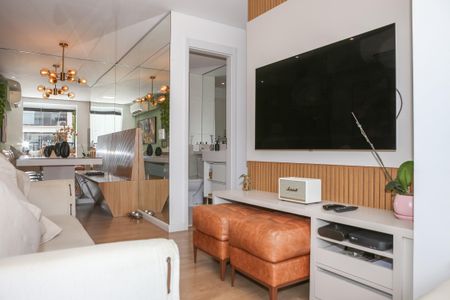 Sala de apartamento à venda com 2 quartos, 61m² em Água Branca, São Paulo