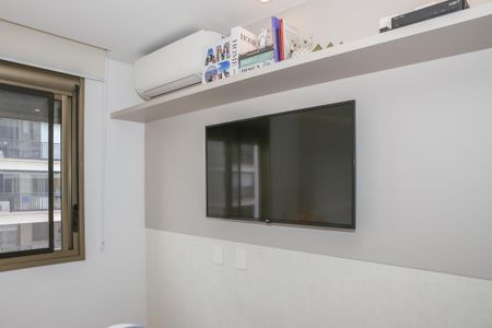 Suíte de apartamento à venda com 2 quartos, 61m² em Água Branca, São Paulo
