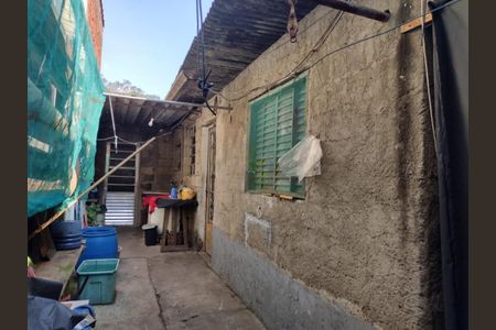 Casa à venda com 136m², 2 quartos e 2 vagas