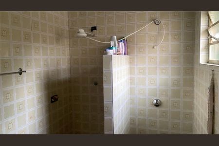 Casa à venda com 2 quartos, 200m² em Ayrosa, Osasco