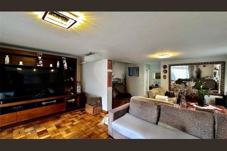 Casa à venda com 4 quartos, 280m² em Santo Amaro, São Paulo