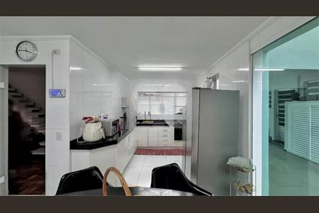 Casa à venda com 4 quartos, 280m² em Santo Amaro, São Paulo