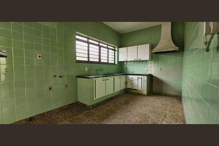 Casa à venda com 3 quartos, 250m² em Jardim Chapadão, Campinas