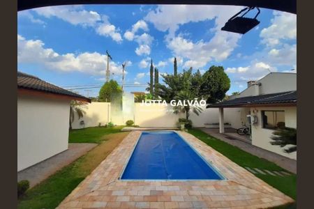 Casa à venda com 3 quartos, 219m² em Vila Costa e Silva, Campinas