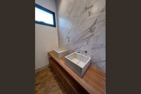 Casa de condomínio à venda com 344m², 4 quartos e 4 vagas