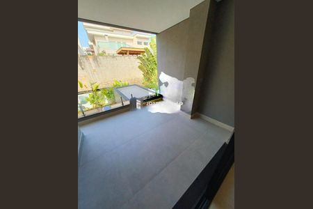 Casa de condomínio à venda com 344m², 4 quartos e 4 vagas