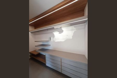 Casa de condomínio à venda com 344m², 4 quartos e 4 vagas