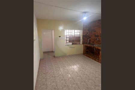 Casa à venda com 2 quartos, 300m² em Vila Zat, São Paulo