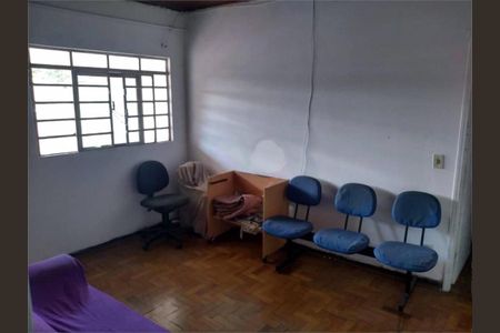 Casa à venda com 3 quartos, 315m² em Jardim Domitila, São Paulo