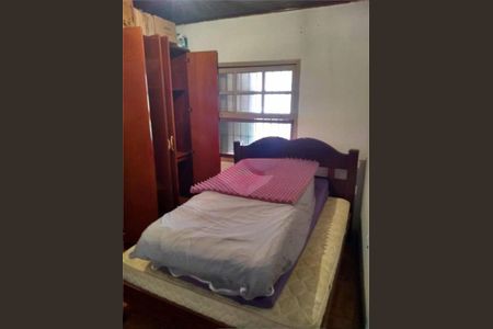 Casa à venda com 3 quartos, 315m² em Jardim Domitila, São Paulo