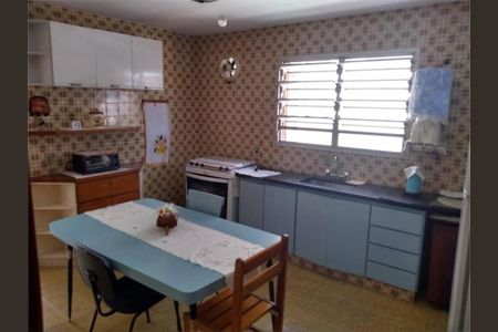 Casa à venda com 3 quartos, 315m² em Jardim Domitila, São Paulo