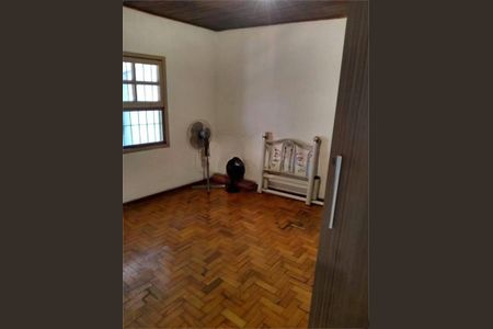 Casa à venda com 3 quartos, 315m² em Jardim Domitila, São Paulo