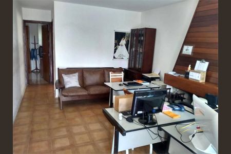 Casa à venda com 3 quartos, 315m² em Jardim Domitila, São Paulo