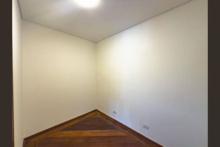 Casa à venda com 4 quartos, 700m² em Alphaville Residencial Zero, Barueri