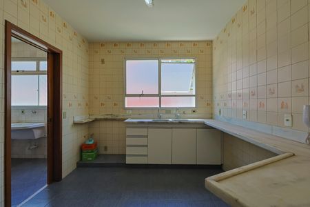 Apartamento à venda com 130m², 4 quartos e 3 vagas Apartamento à venda com 130m², 4 quartos e 3 vagasCozinha