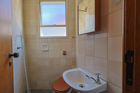 Apartamento à venda com 130m², 4 quartos e 3 vagas Apartamento à venda com 130m², 4 quartos e 3 vagasÁrea de Serviço