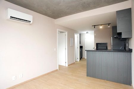 Sala de apartamento para alugar com 1 quarto, 46m² em Cidade Baixa, Porto Alegre