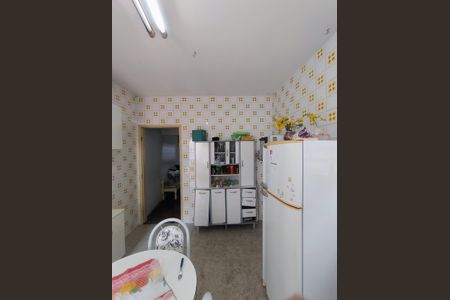 Casa à venda com 100m², 2 quartos e 2 vagasCozinha