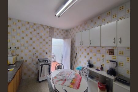Casa à venda com 100m², 2 quartos e 2 vagasCozinha