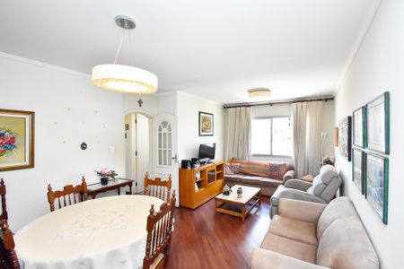 entrada  de apartamento para alugar com 2 quartos, 75m² em Cerqueira César, São Paulo