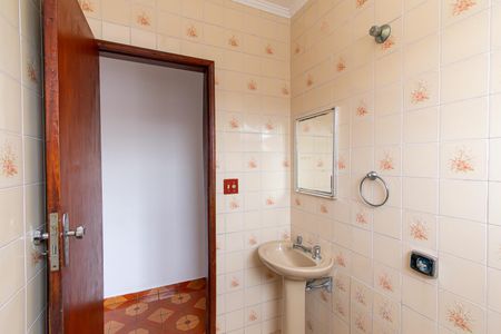 Casa para alugar com 250m², 3 quartos e 2 vagas Casa para alugar com 250m², 3 quartos e 2 vagasBanheiro 2