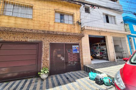 Casa para alugar com 50m², 2 quartos e sem vaga Casa para alugar com 50m², 2 quartos e sem vagaFachada