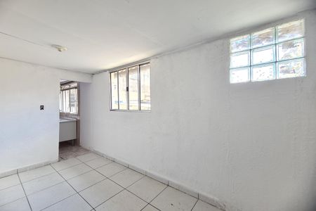 Quarto 2 de casa para alugar com 2 quartos, 50m² em Vila Uniao (zona Leste), São Paulo