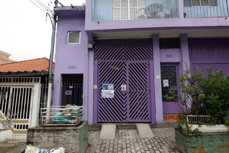 Casa para alugar com 71m², 1 quarto e 2 vagasFachada