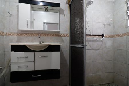 Banheiro de casa para alugar com 1 quarto, 71m² em Vila Guilhermina, São Paulo