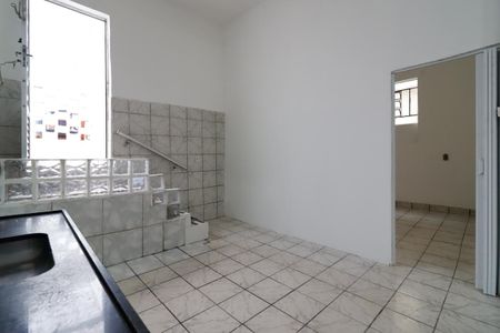 Casa para alugar com 71m², 1 quarto e 2 vagasCozinha