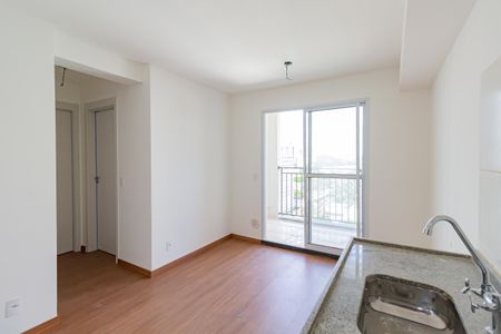 Sala/Cozinha de apartamento à venda com 2 quartos, 36m² em Vila Cruzeiro, São Paulo