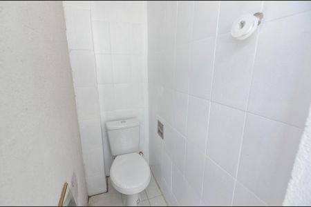 Apartamento para alugar com 60m², 2 quartos e sem vaga Apartamento para alugar com 60m², 2 quartos e sem vagaBanheiro de Serviço