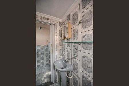 Casa à venda com 220m², 3 quartos e 2 vagas Casa à venda com 220m², 3 quartos e 2 vagasBanheiro de serviço