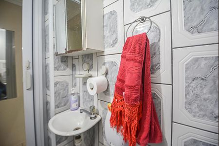 Casa à venda com 220m², 3 quartos e 2 vagas Casa à venda com 220m², 3 quartos e 2 vagasLavabo