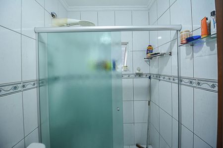 Casa à venda com 220m², 3 quartos e 2 vagas Casa à venda com 220m², 3 quartos e 2 vagasBanheiro