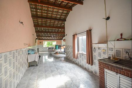 Casa à venda com 220m², 3 quartos e 2 vagas Casa à venda com 220m², 3 quartos e 2 vagasSalão de Festas