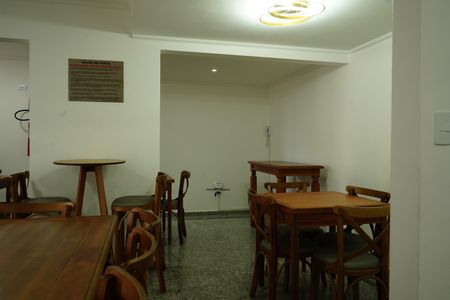 Apartamento para alugar com 75m², 2 quartos e 1 vagaÁrea comum - Salão de festas