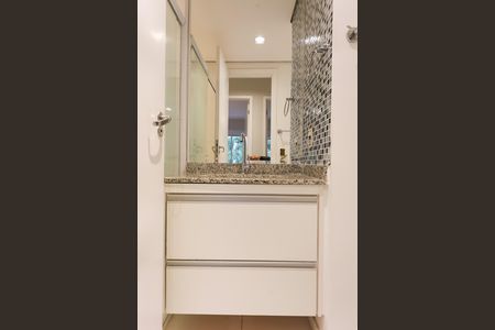 Apartamento à venda com 65m², 3 quartos e 1 vaga Apartamento à venda com 65m², 3 quartos e 1 vagaBanheiro
