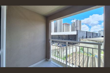 Varanda de apartamento para alugar com 2 quartos, 37m² em Parque Industrial Tomas Edson, São Paulo
