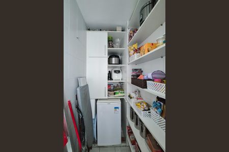 Apartamento à venda com 102m², 3 quartos e 2 vagas Apartamento à venda com 102m², 3 quartos e 2 vagasÁrea de Serviço