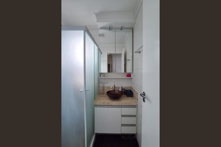 Apartamento à venda com 102m², 3 quartos e 2 vagas Apartamento à venda com 102m², 3 quartos e 2 vagasBanheiro da Suíte