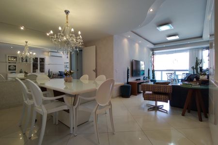 Apartamento à venda com 120m², 3 quartos e 2 vagasSala