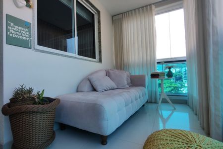 Apartamento à venda com 120m², 3 quartos e 2 vagasVaranda
