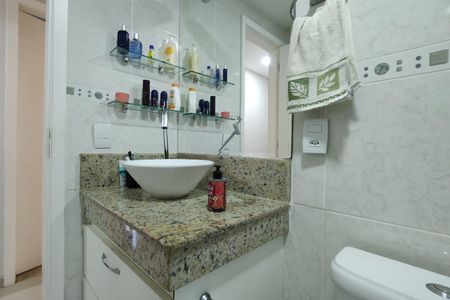 Apartamento à venda com 120m², 3 quartos e 2 vagasBanheiro Social