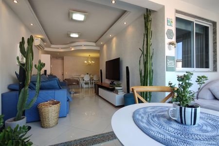 Apartamento à venda com 120m², 3 quartos e 2 vagasSala