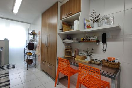 Apartamento à venda com 120m², 3 quartos e 2 vagasCozinha - Armários