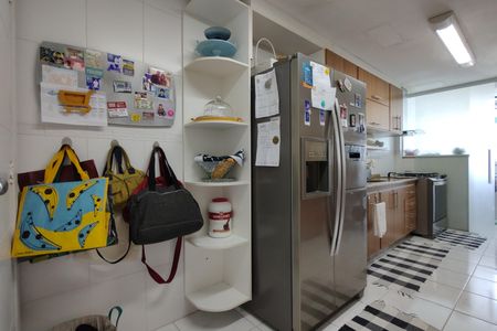 Apartamento à venda com 120m², 3 quartos e 2 vagasCozinha - Armários